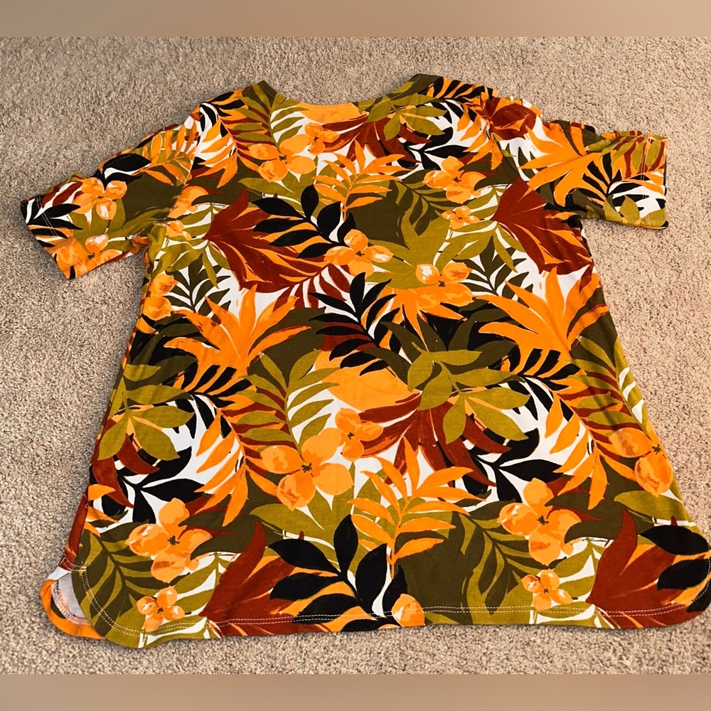 Ruby Rd. Multicolor Floral Top. Size L - Picture 5 of 12